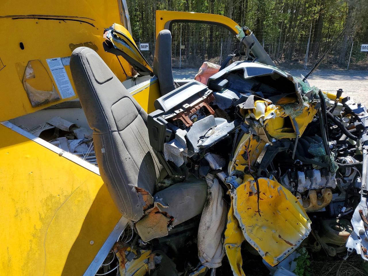 2021 GMC Savana Box Truck - Фото 5