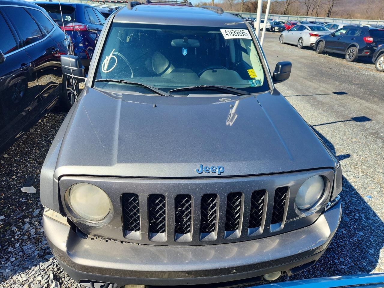 2012 Jeep Patriot Latitude - Image 5