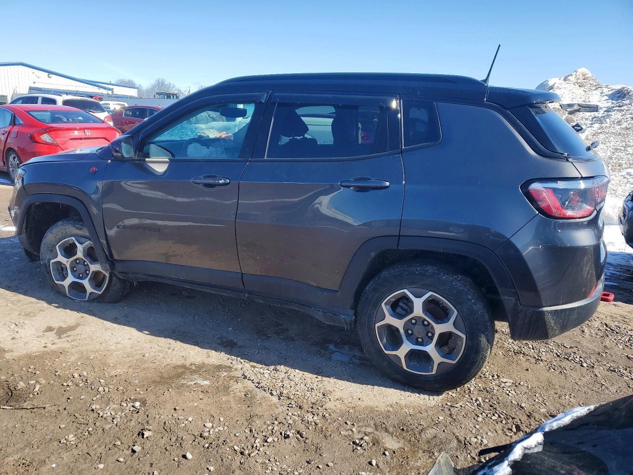 2022 Jeep Compass Trailhawk - Фото 2