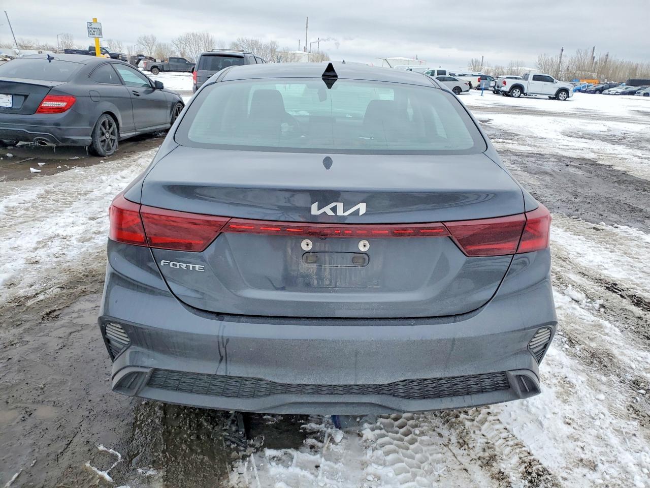 2022 Kia Forte Fe - Фото 6