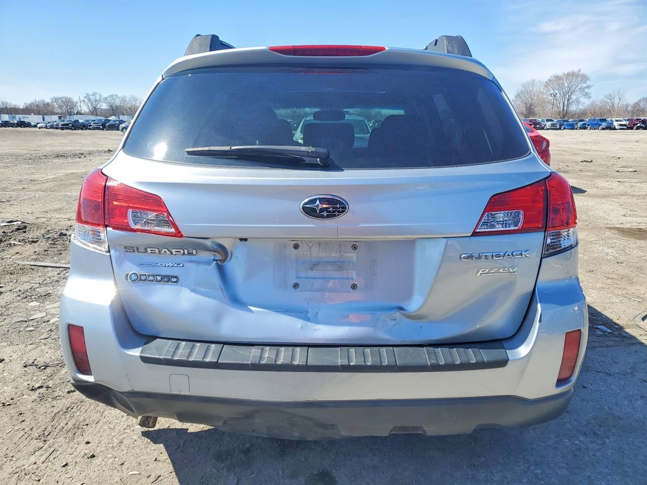 2013 Subaru Outback 2.5I Premium - Image 6