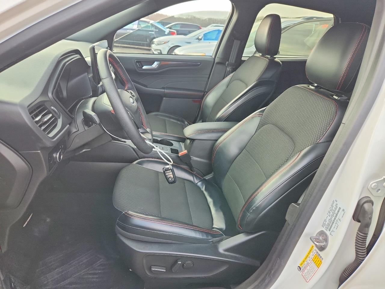 2023 Ford Escape St Line - Фото 7
