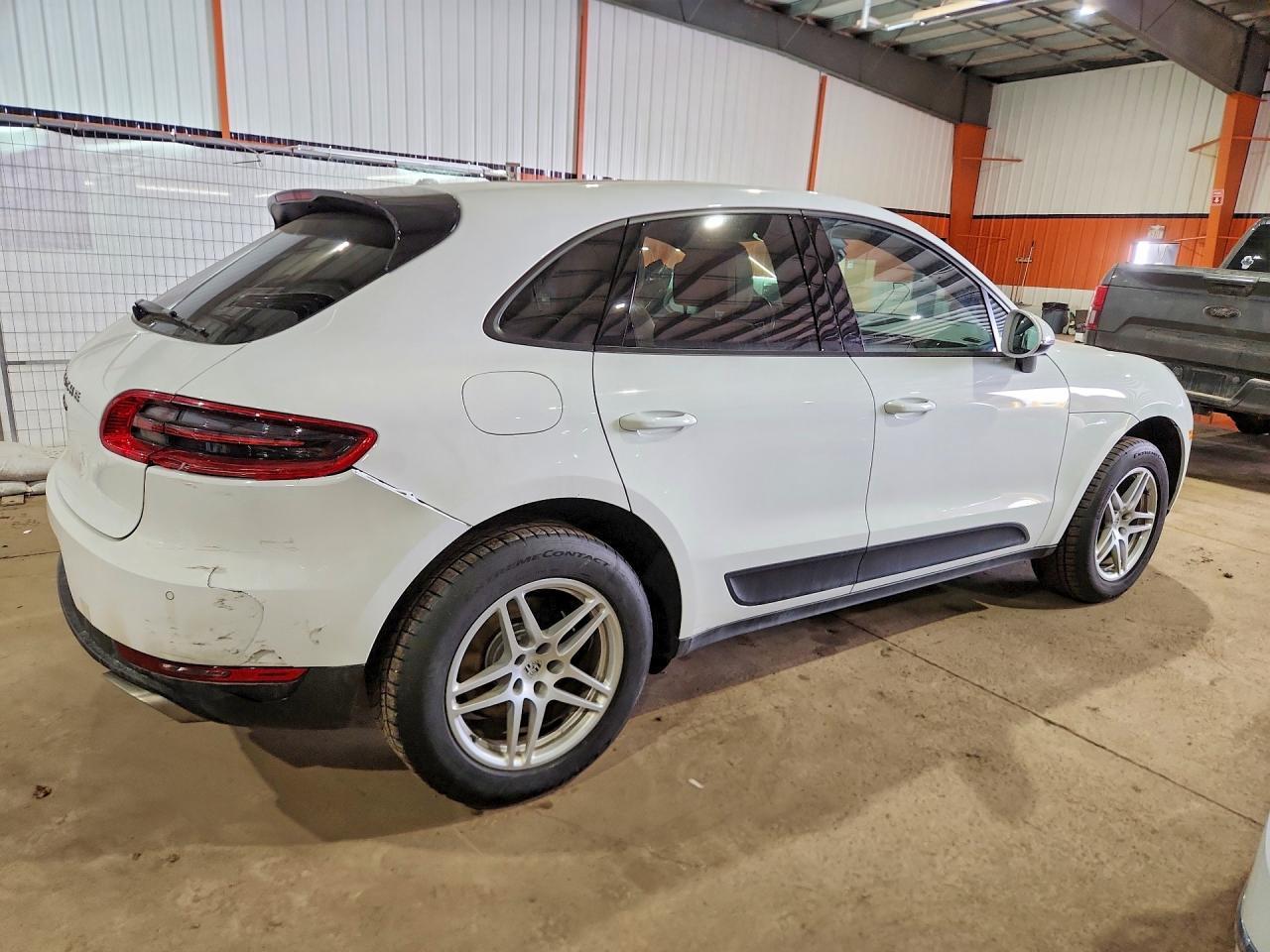 2017 Porsche Macan 4Dr Awd - Фото 3