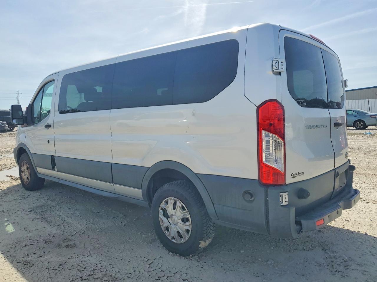 2015 Ford Transit T-350 - Фото 2