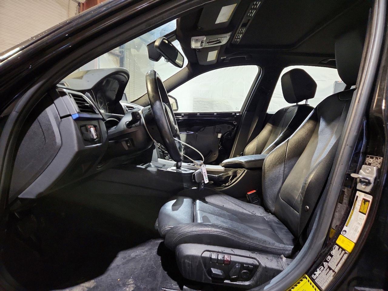 2014 BMW 335 Xi - Image 7