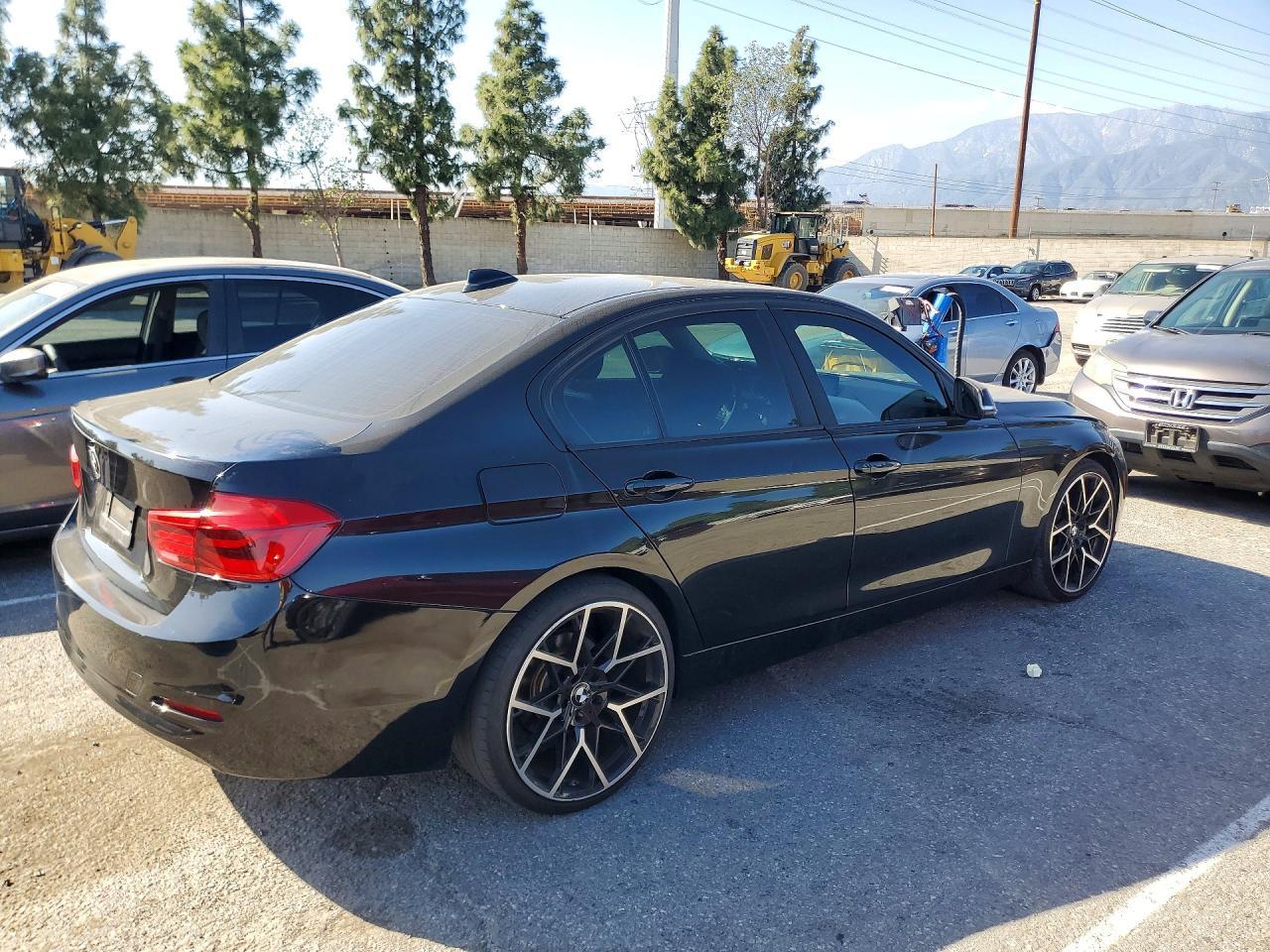 2018 BMW 320 I - Фото 3
