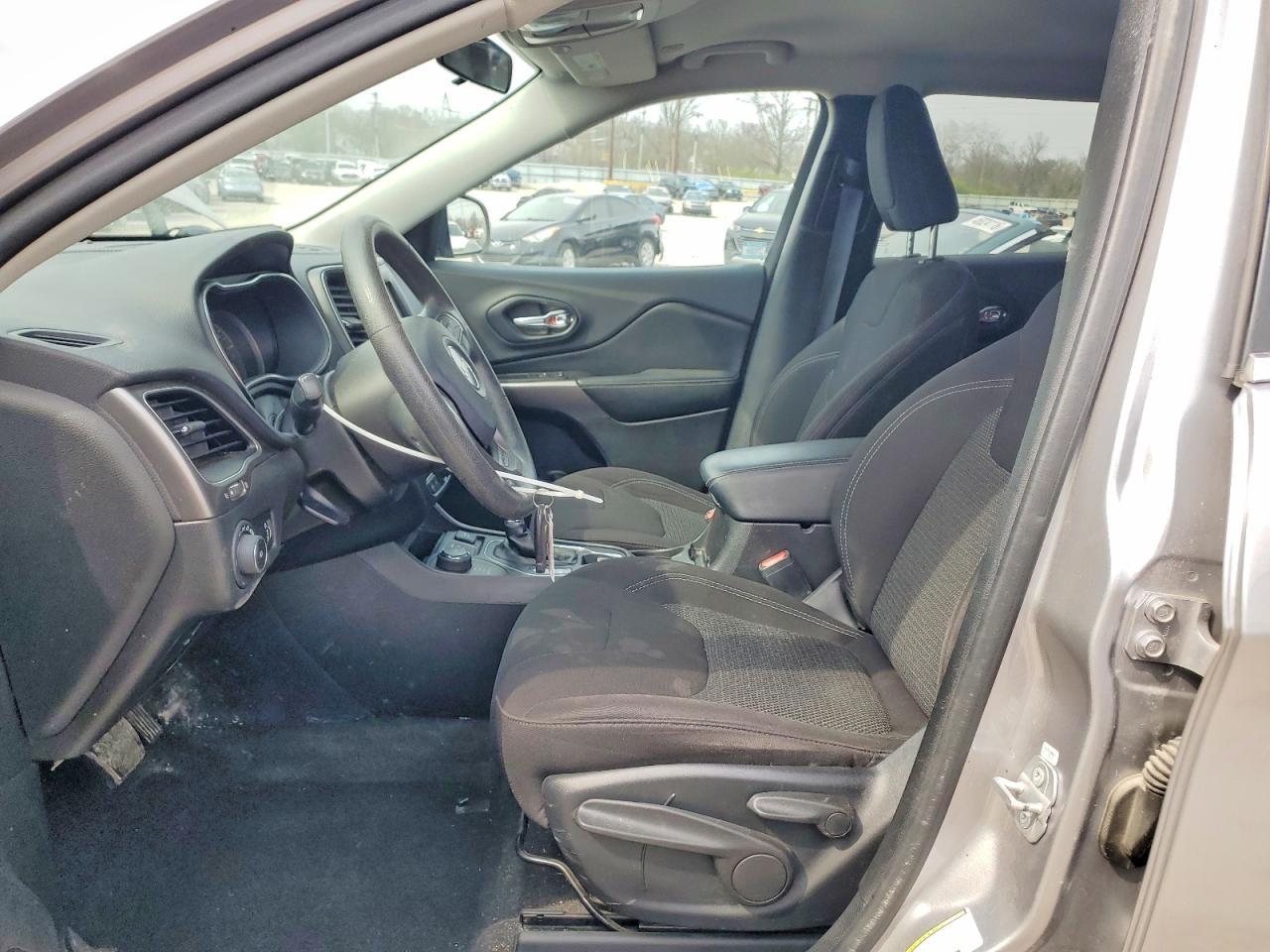 2019 Jeep Cherokee Latitude - Фото 7