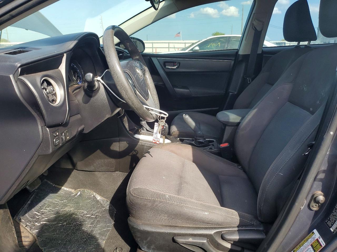 2017 Toyota Corolla Le - Фото 7