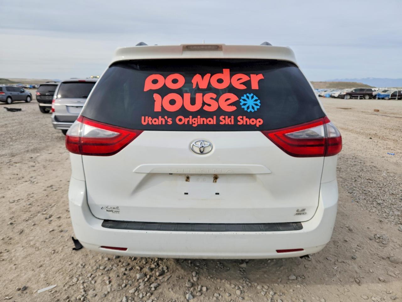 2020 Toyota Sienna Le 7-Passenger - Фото 6