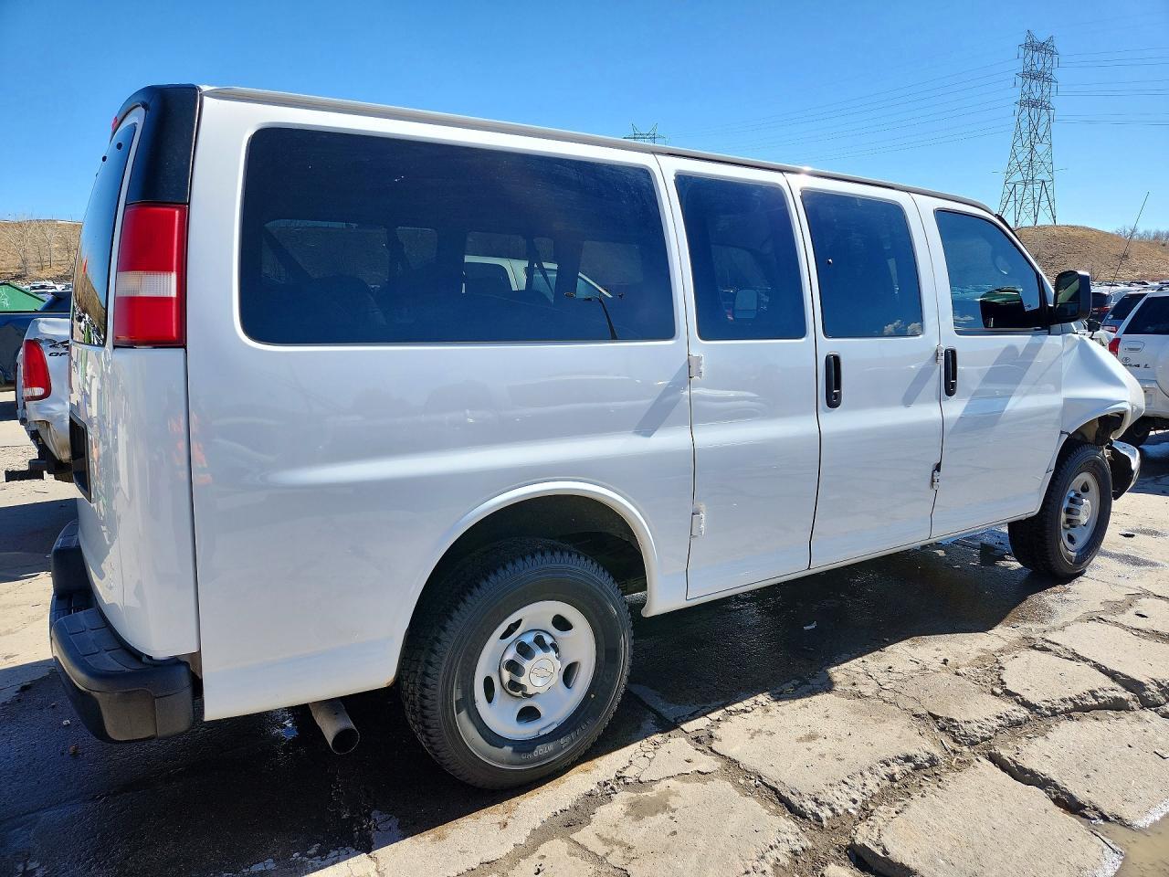 2014 Chevrolet Express G3500 Ls - Фото 3