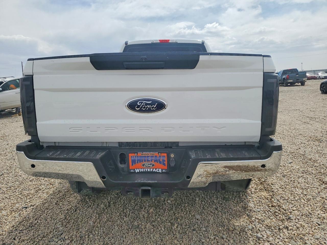 2017 Ford F250 Super Duty - Фото 6
