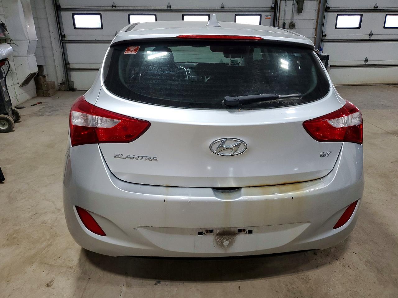2013 Hyundai Elantra Gt Base - Image 6