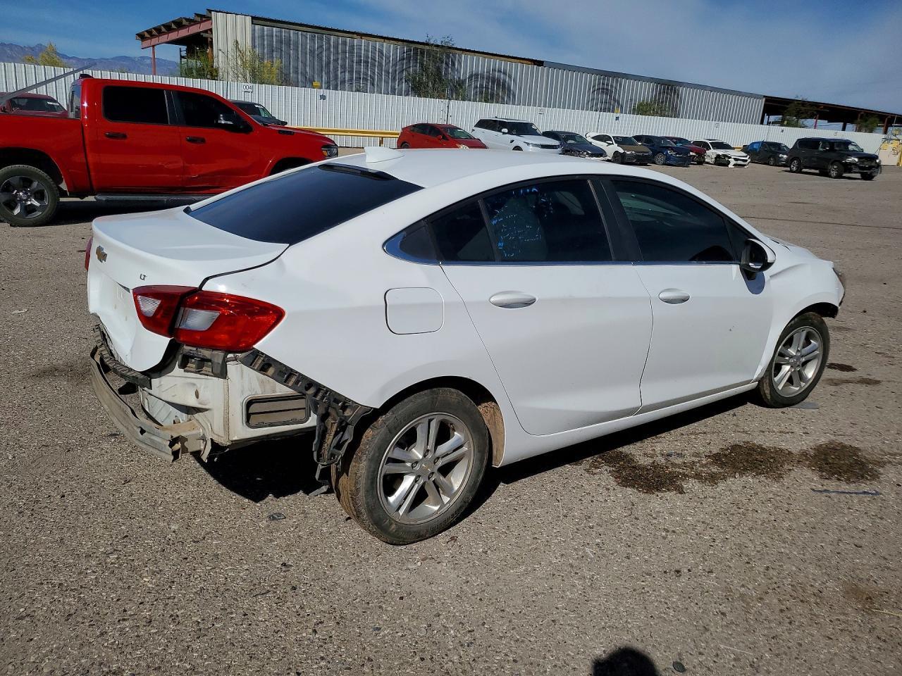 2018 Chevrolet Cruze Lt - Фото 3