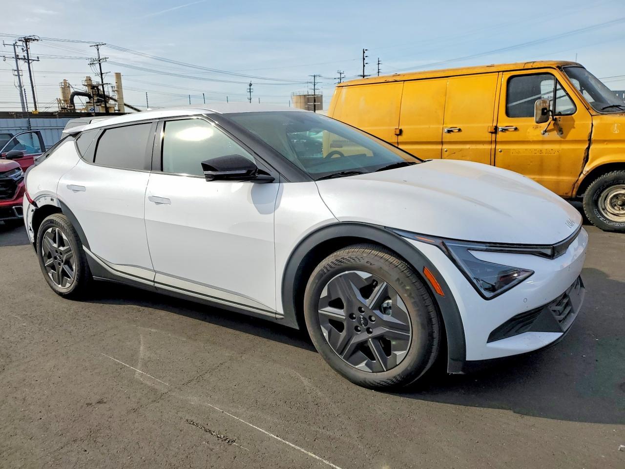 2025 Kia Ev6 Light - Image 4