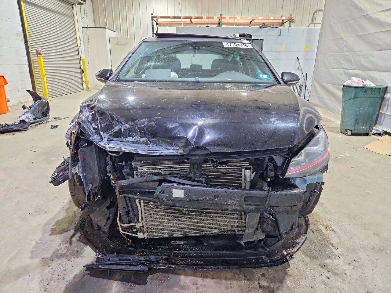 2017 Volkswagen Gti - Image 5