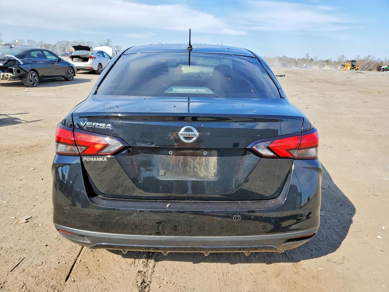 2021 Nissan Versa S - Image 6