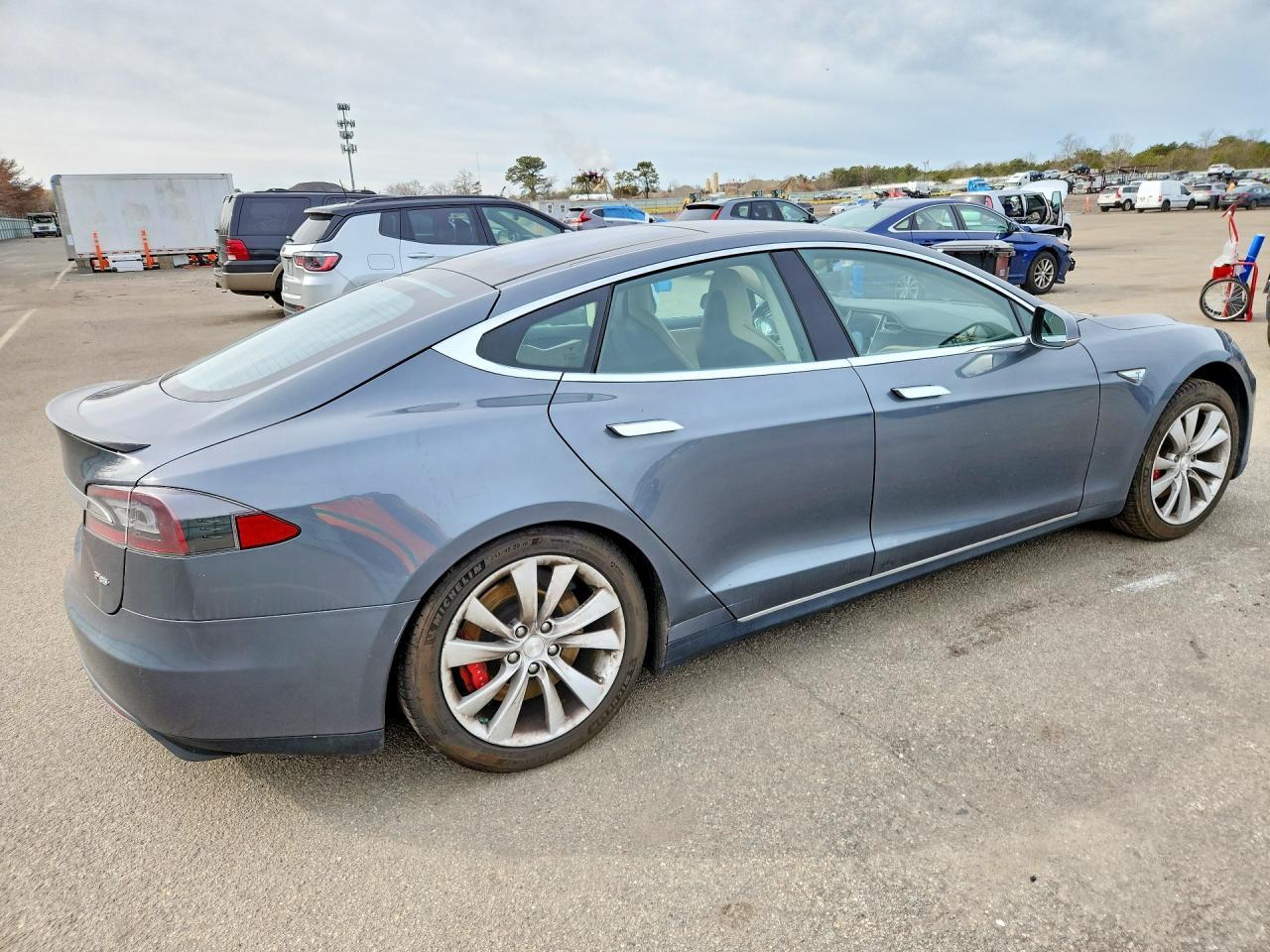 2014 Tesla Model S - Фото 3