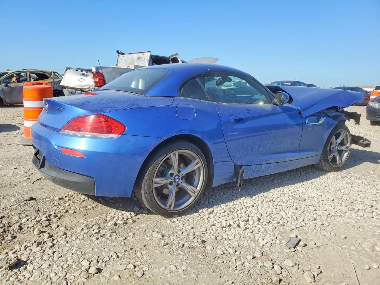 2016 BMW Z4 Sdrive28I - Image 3