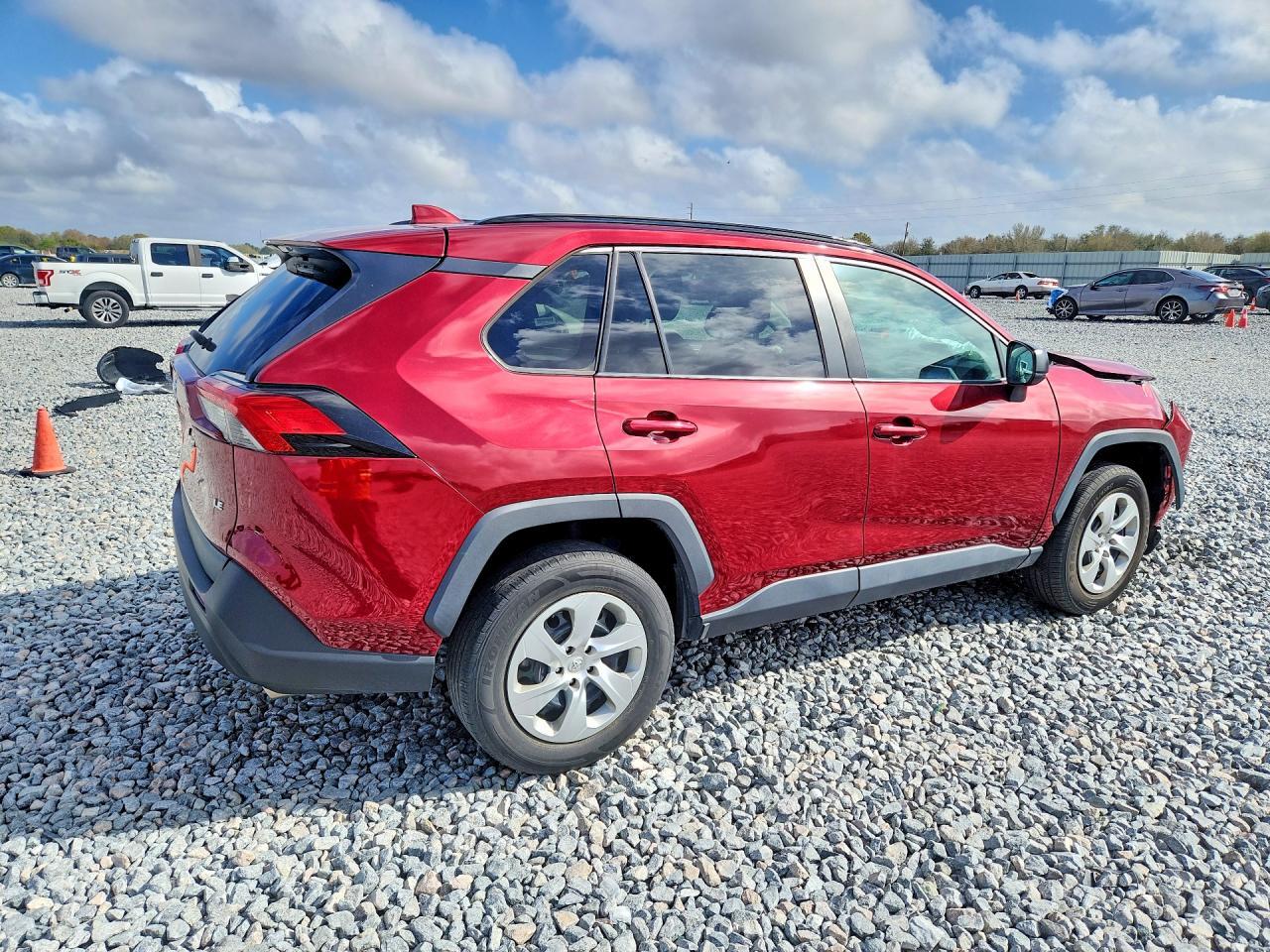 2021 Toyota Rav4 Le - Фото 3