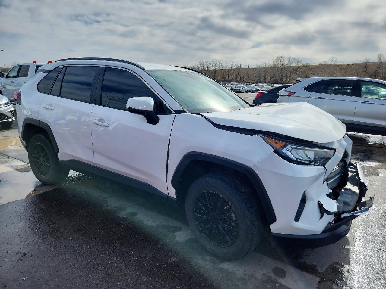 2020 Toyota Rav4 Xle - Image 4