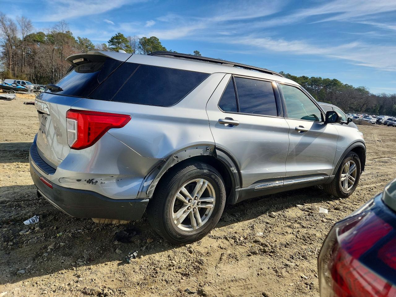 2020 Ford Explorer Xlt - Фото 3