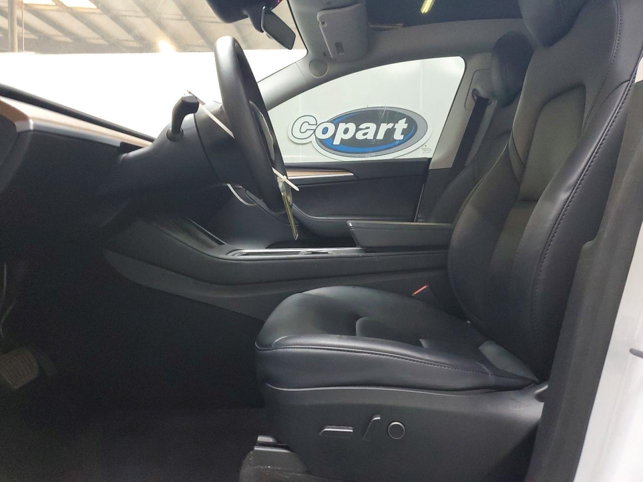 2023 Tesla Model Y - Image 7