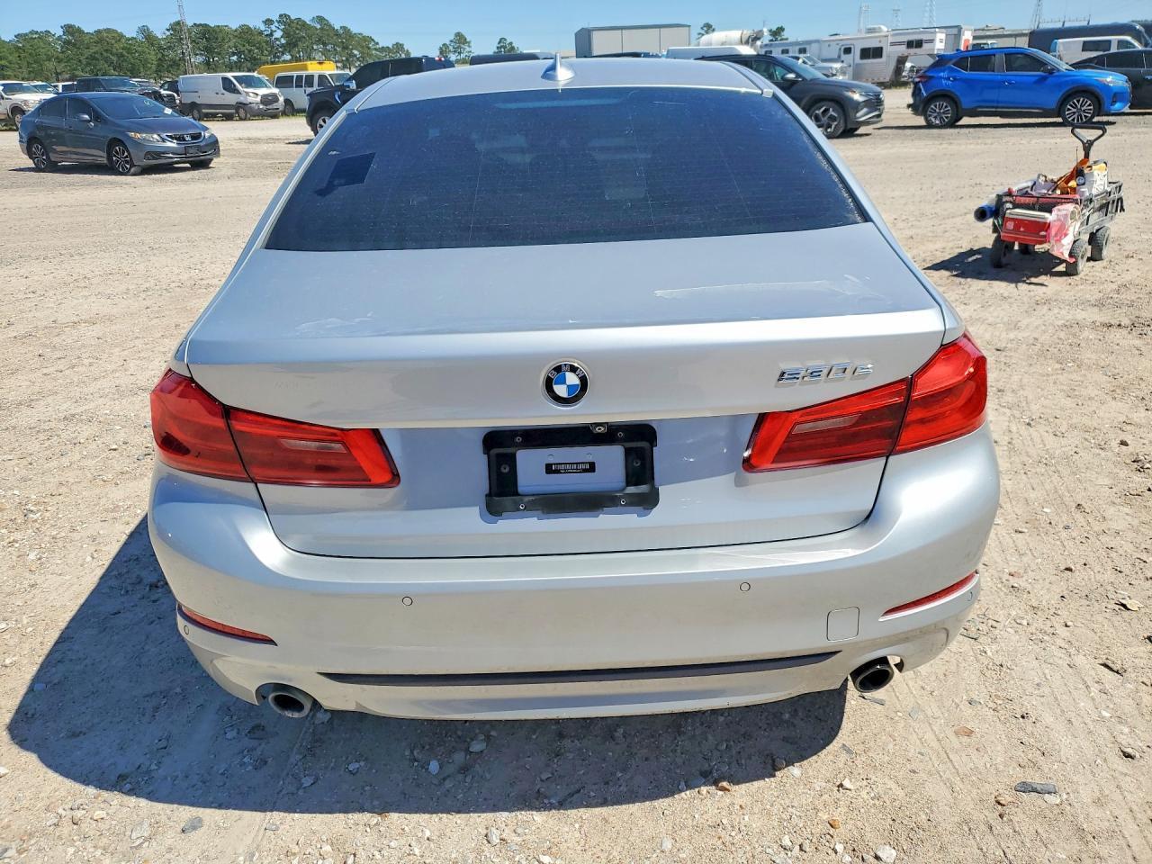 2018 BMW 530E - Фото 6