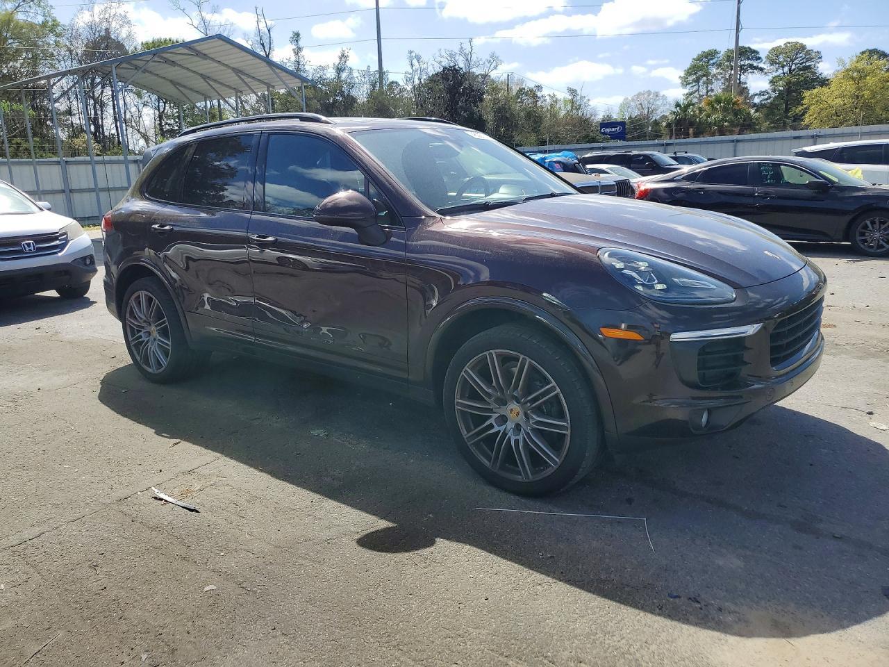2017 Porsche Cayenne - Image 4