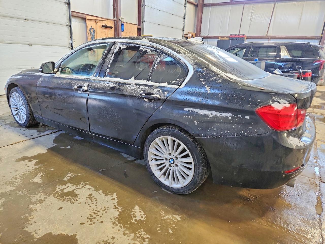 2015 BMW 320 I xDrive - Фото 2