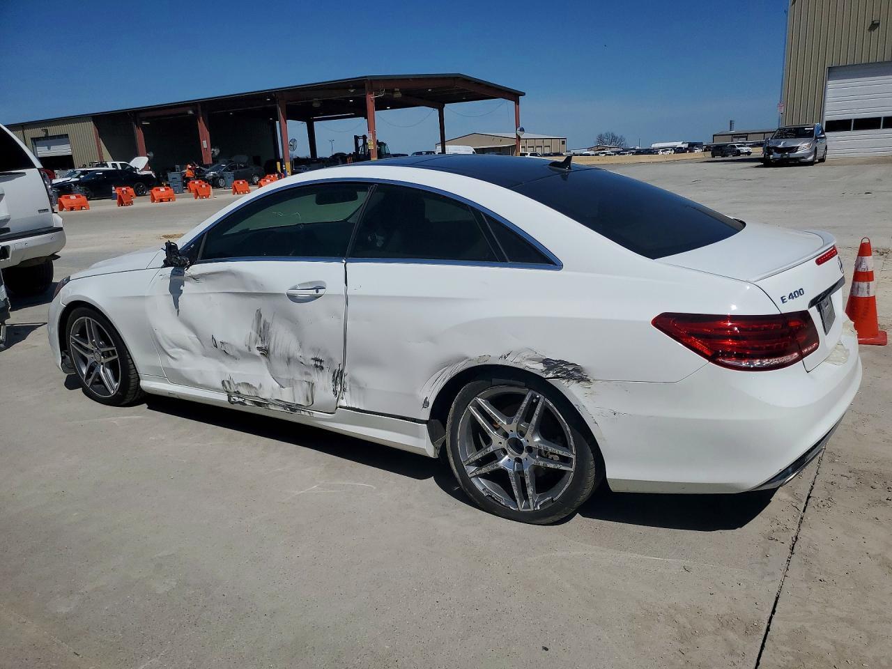 2016 Mercedes-Benz E 400 - Фото 2