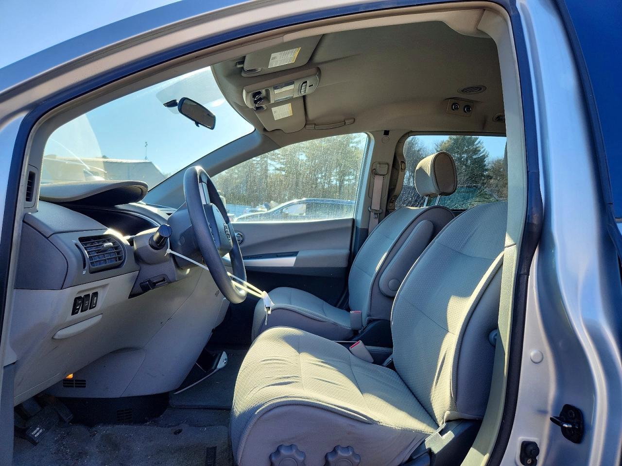 2007 Nissan Quest - Фото 7