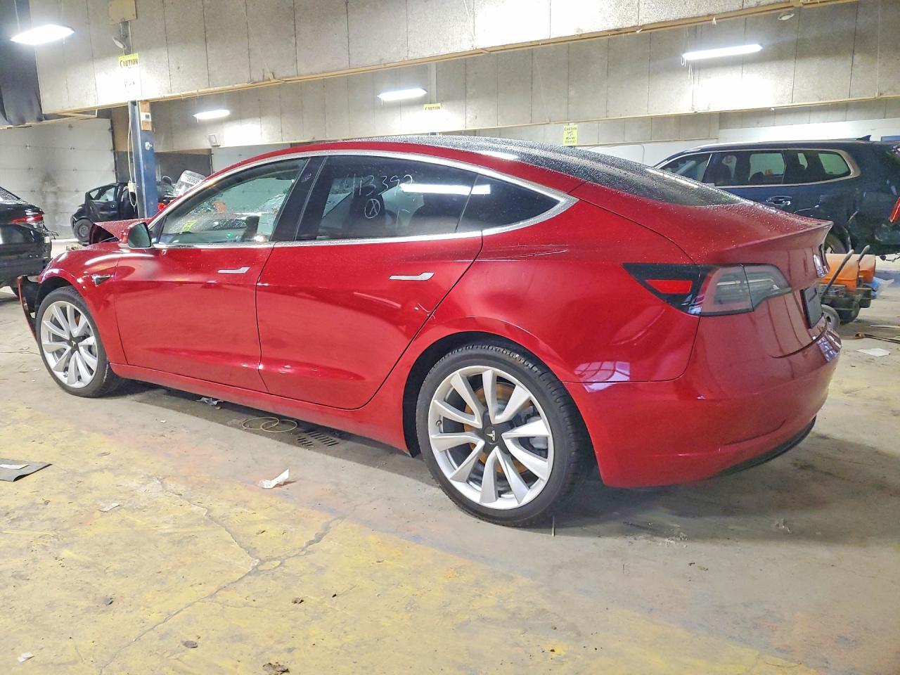 2019 Tesla Model 3 - Фото 2