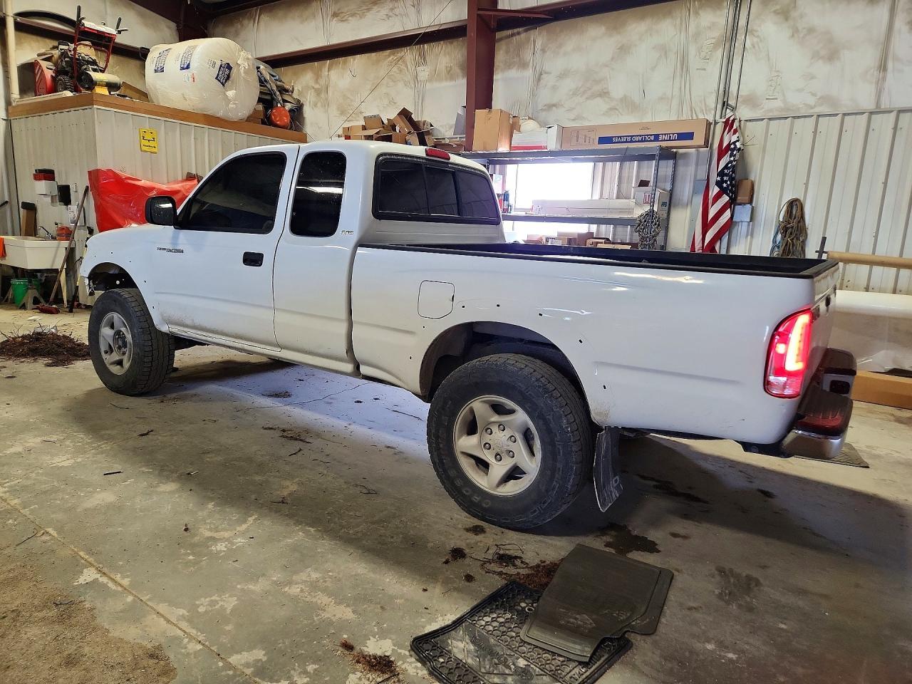 2003 Toyota Tacoma V6 - Image 2