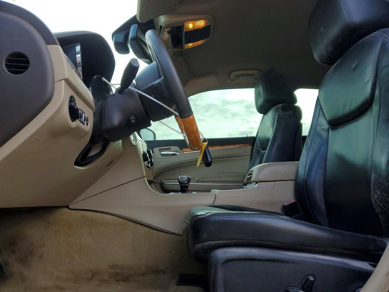 2014 Chrysler 300C - Фото 7