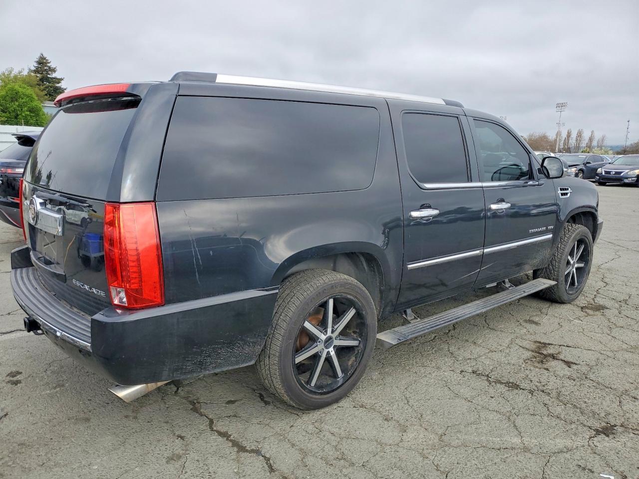 2011 Cadillac Escalade Esv Premium - Фото 3