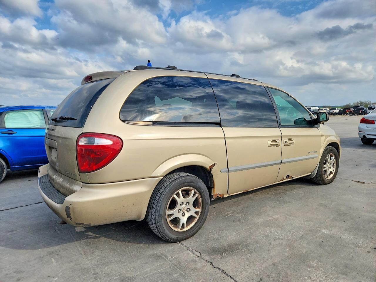 2001 Dodge Grand Caravan Sport - Фото 3