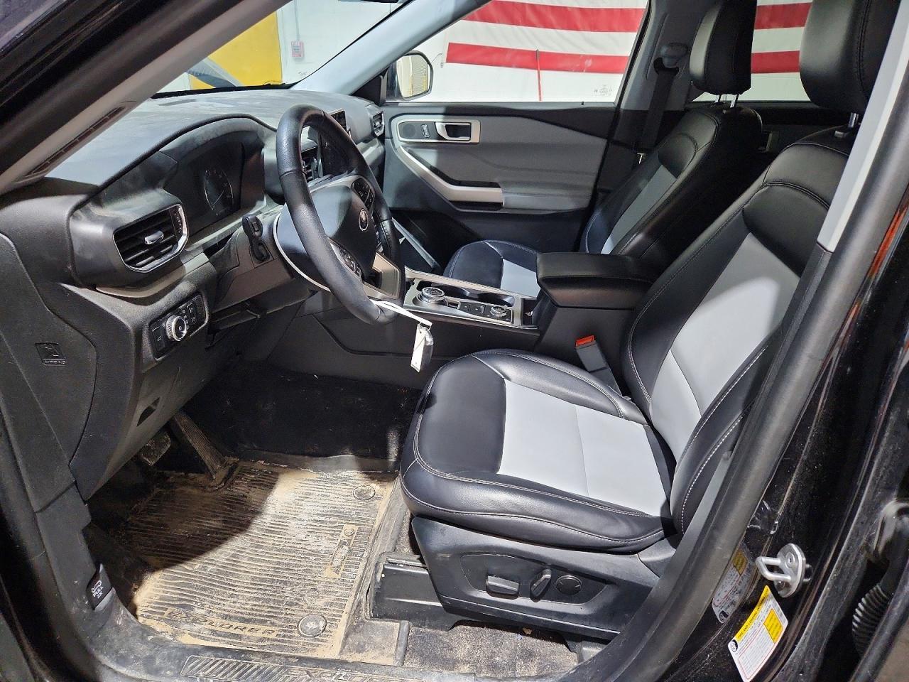 2023 Ford Explorer Xlt - Image 7