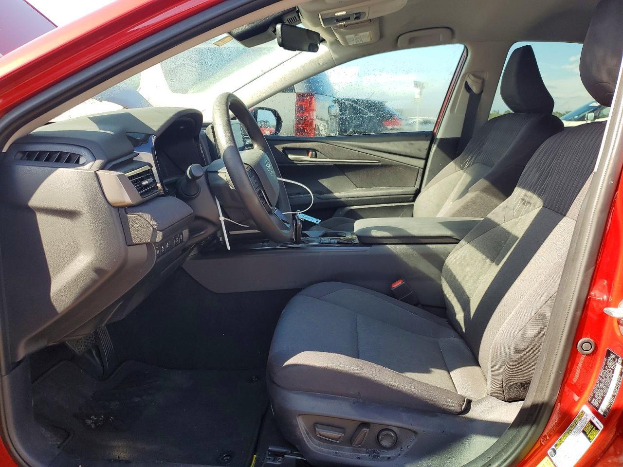 2025 Toyota Camry Le - Фото 7