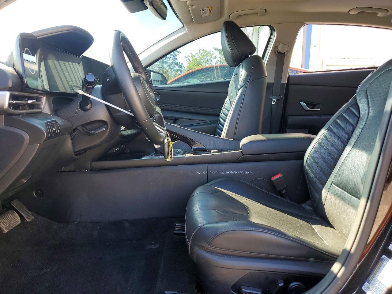 2023 Hyundai Elantra Limited - Фото 7