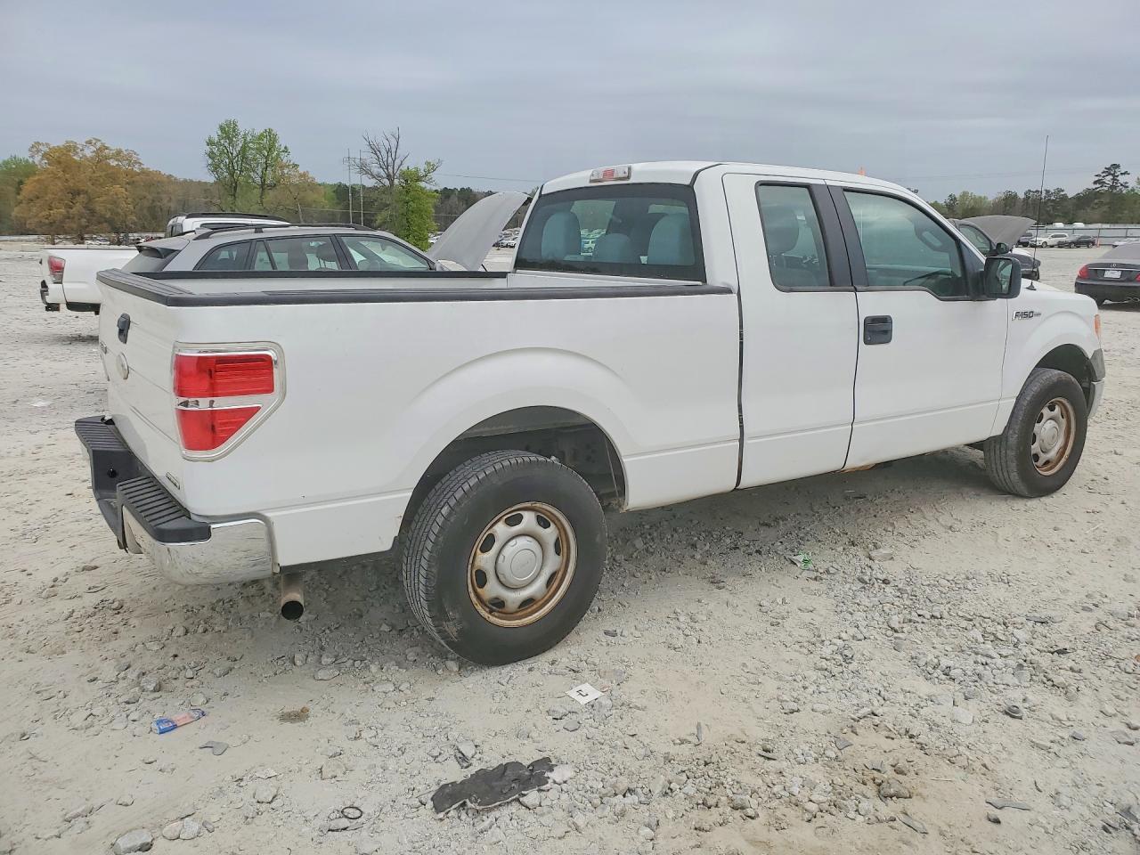 2011 Ford F150 Super Cab - Фото 3
