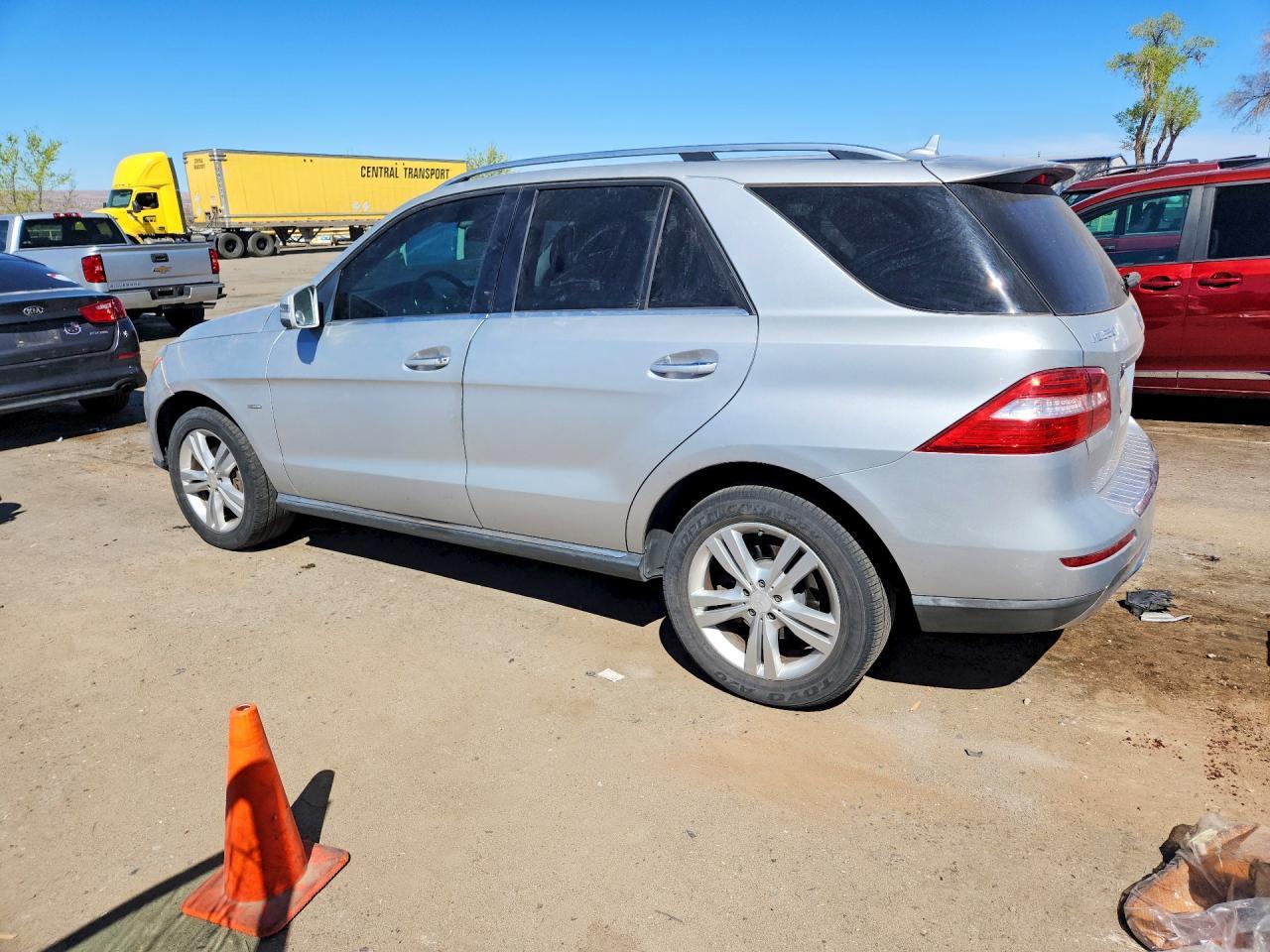 2012 Mercedes-Benz Ml 350 4Matic - Image 2