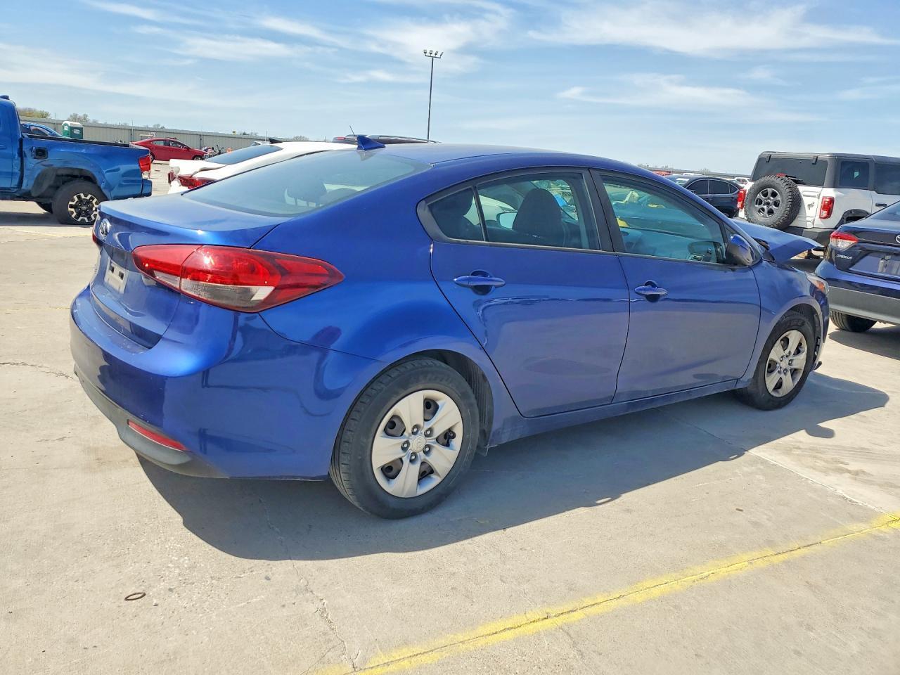 2018 Kia Forte - Фото 3