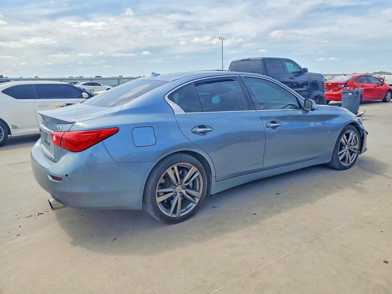 2017 Infiniti Q50 3.0T Signature Edition - Фото 3