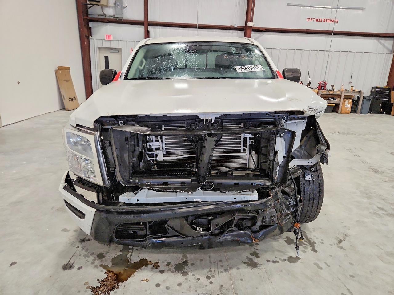 2022 Nissan Titan S - Image 5