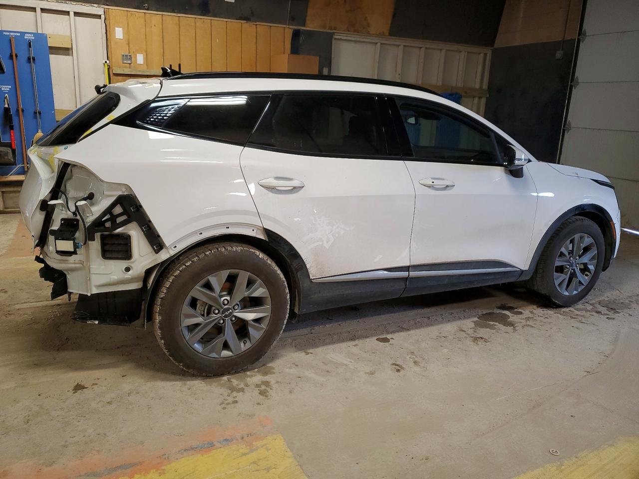 2023 Kia Sportage Sx - Фото 3