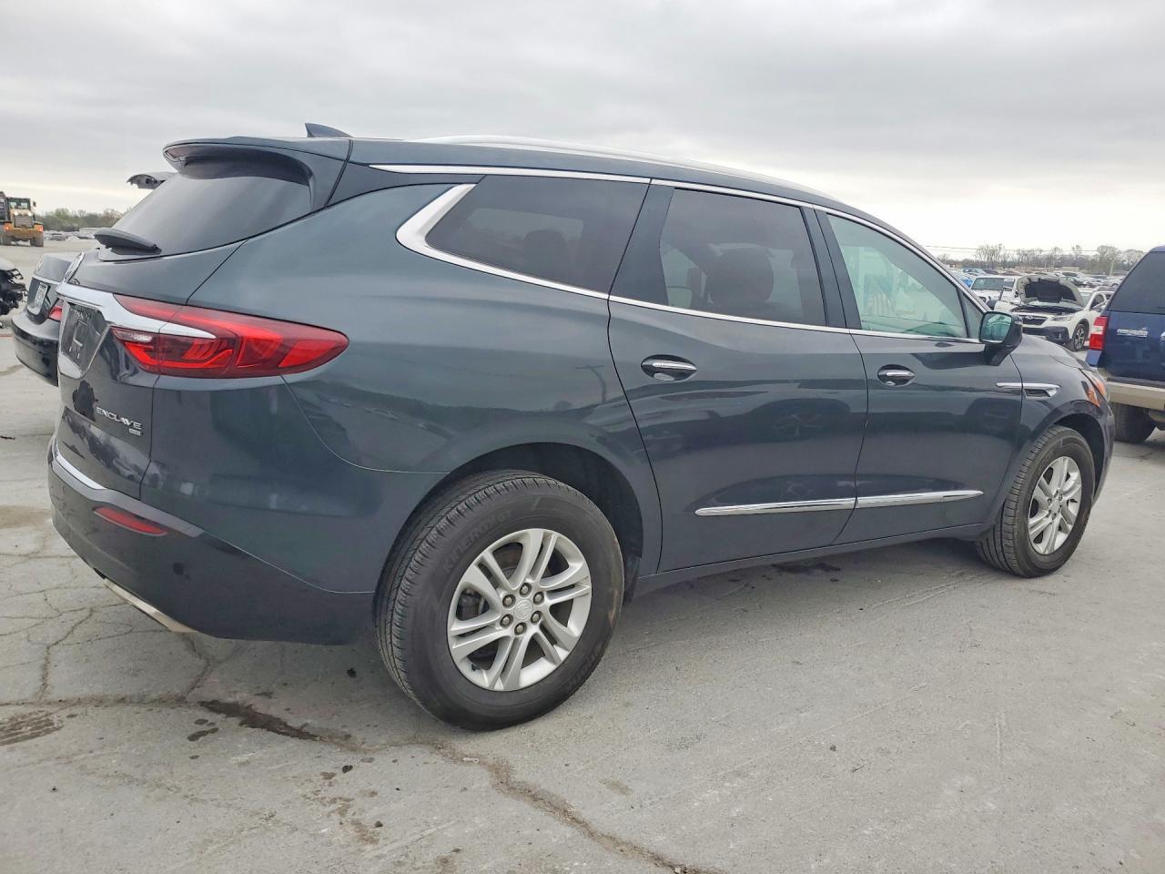 2018 Buick Enclave - Image 3