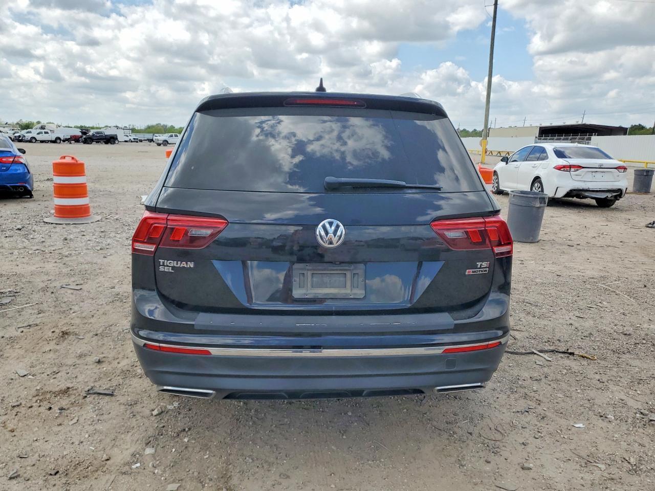 2018 Volkswagen Tiguan Se - Image 6