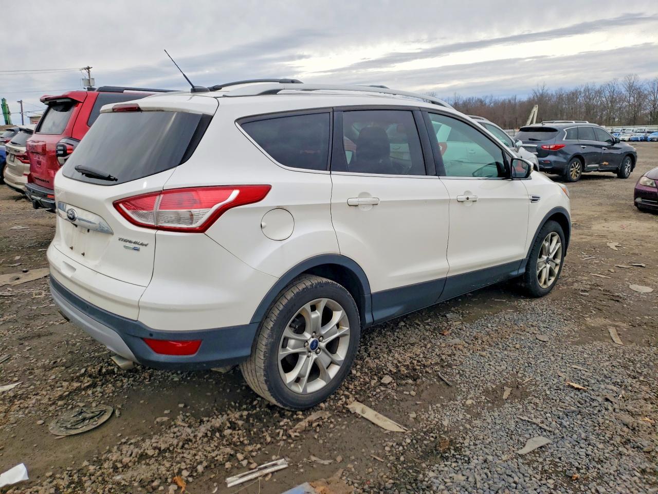 2014 Ford Escape Titanium - Фото 3