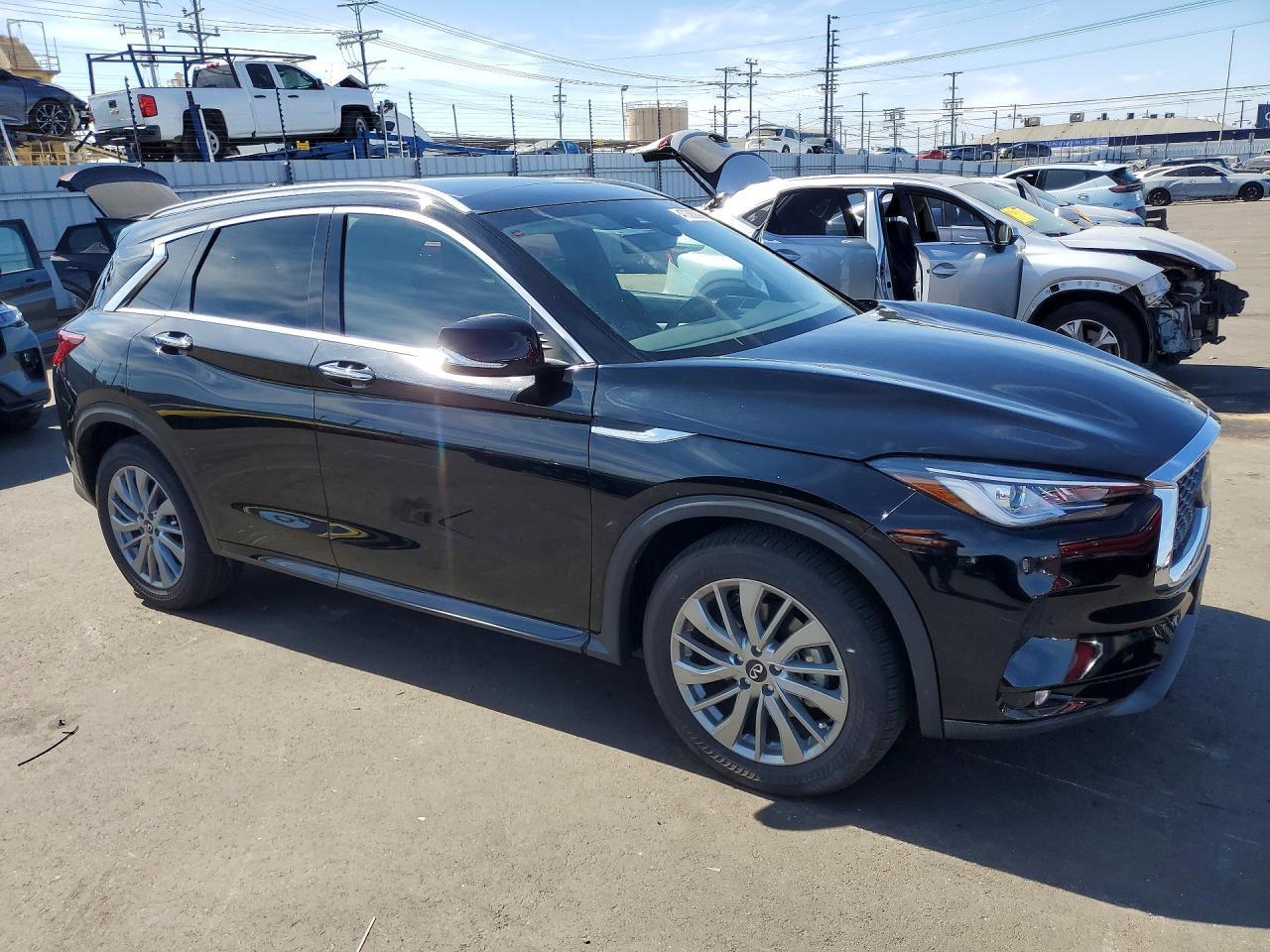 2025 Infiniti Qx50 Luxe - Image 4