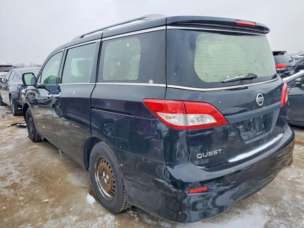 2015 Nissan Quest 3.5 S - Image 2